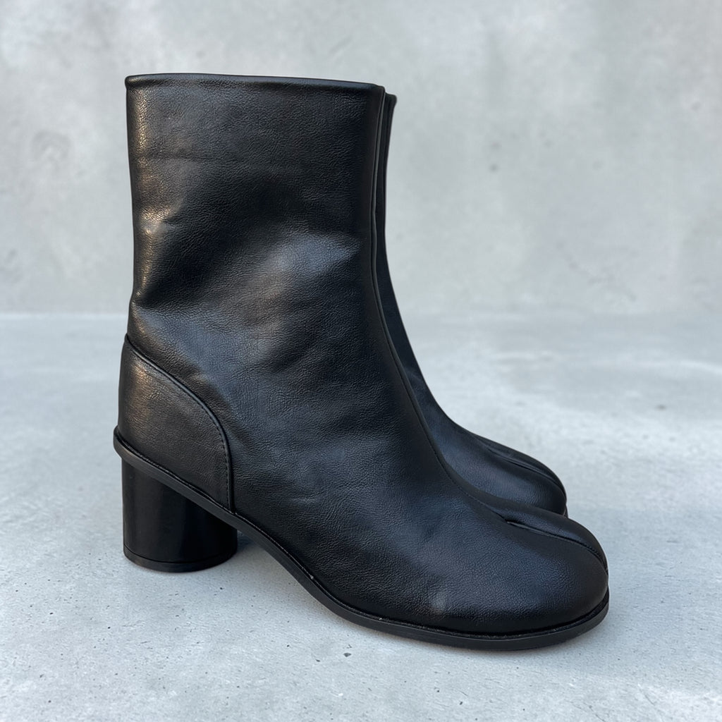 tabi boots