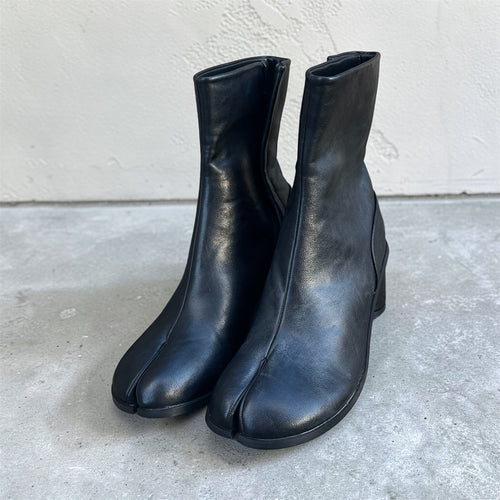 tabi boots